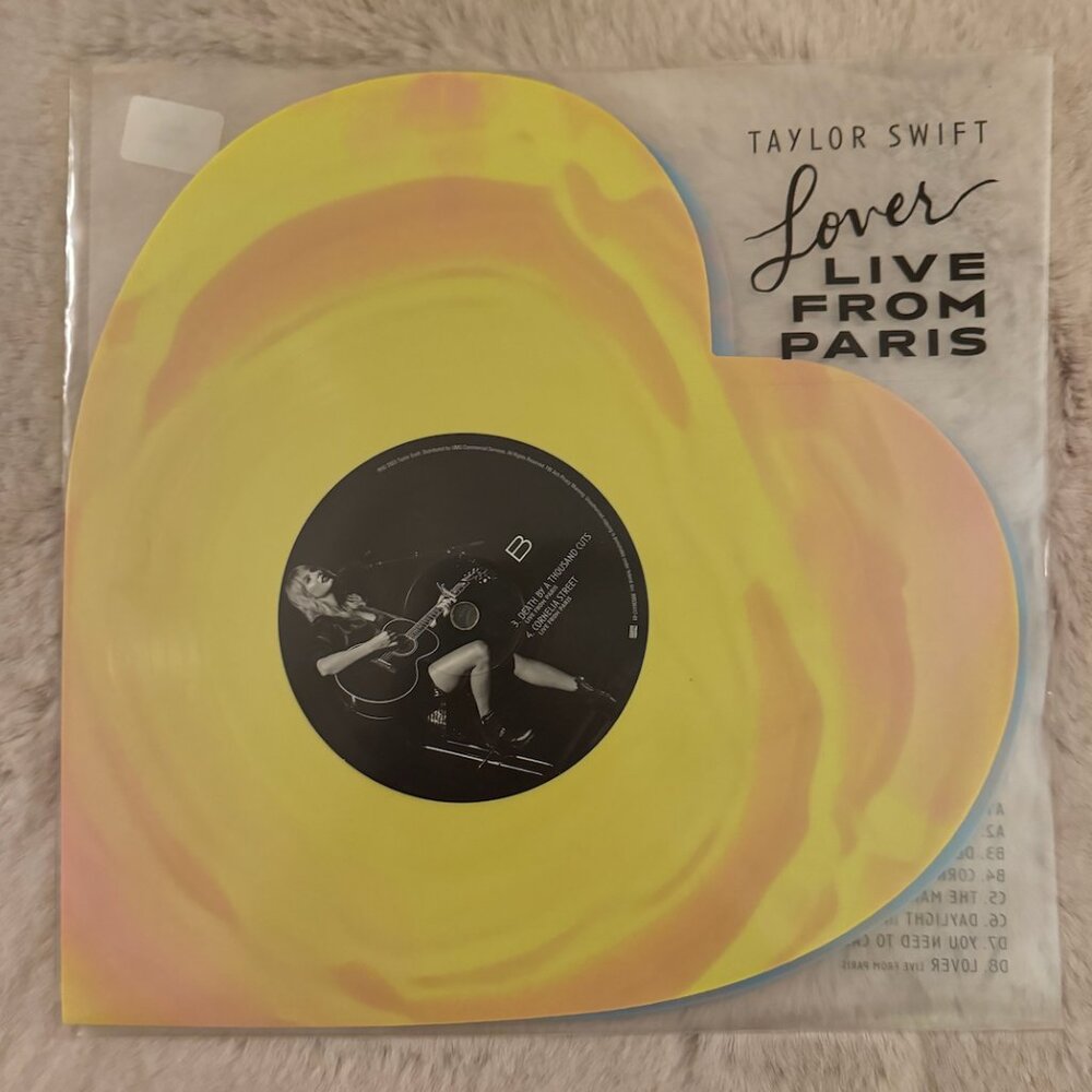 Taylor Swift - Lover Live From Paris - Heart Vinyl